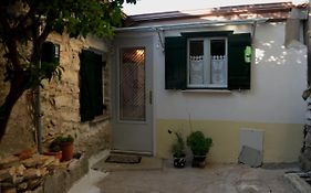 Zafiri House